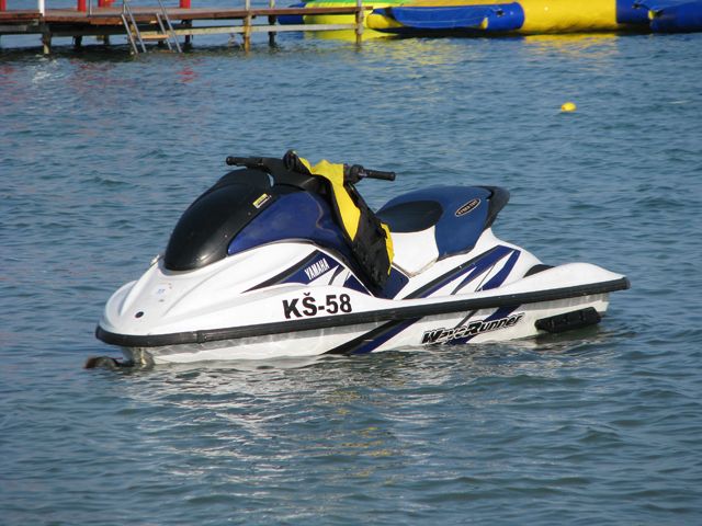  photo jet_ski_zps6257b9a8.jpg