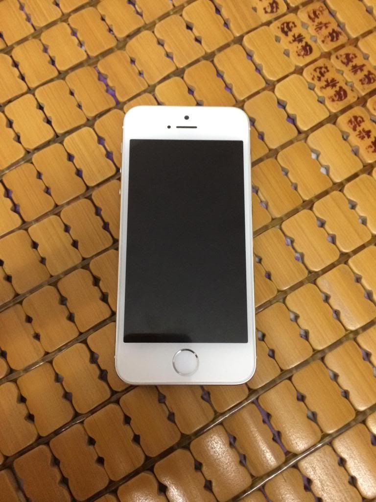 Iphone 5s 16g quốc tế trắng tinh khôi, giá tốt đây!!!!1