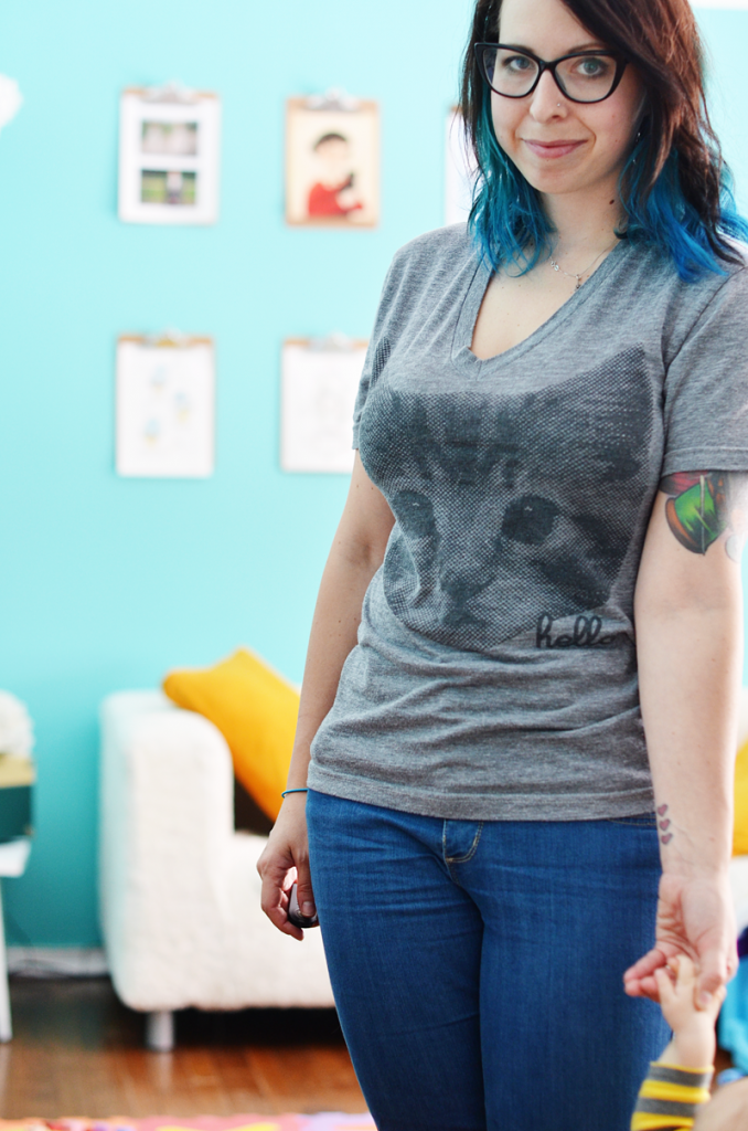  photo catshirt_zpsd586ebe0.png