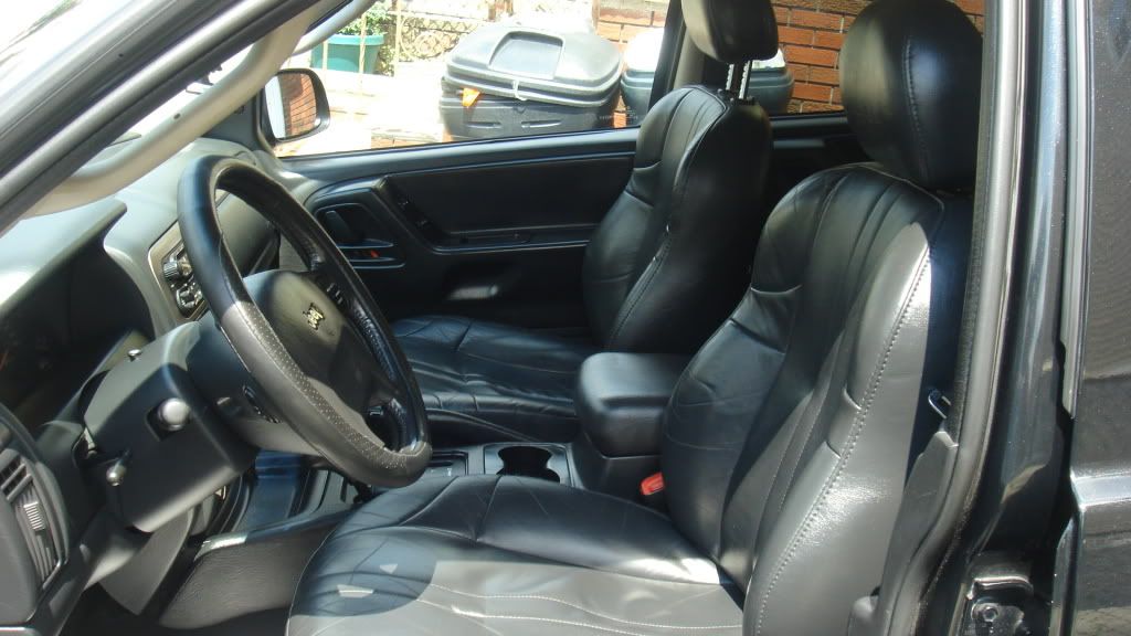 02 GRAND CHEROKEE D