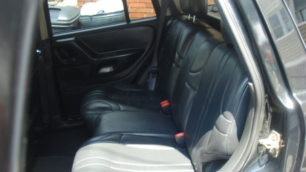 02 GRAND CHEROKEE D